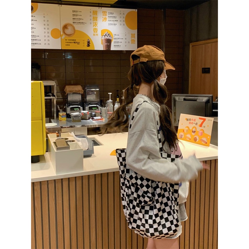 Áo Nỉ Dài Tay Cổ Tròn Form Rộng In Họa Tiết Hoạt Hình Cho Nữ | BigBuy360 - bigbuy360.vn