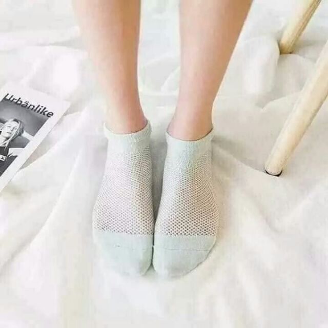 1 ĐÔI TẤT THÔNG HƠI NỮ CHỐNG HÔI CHÂN KHÁNG KHUẨN