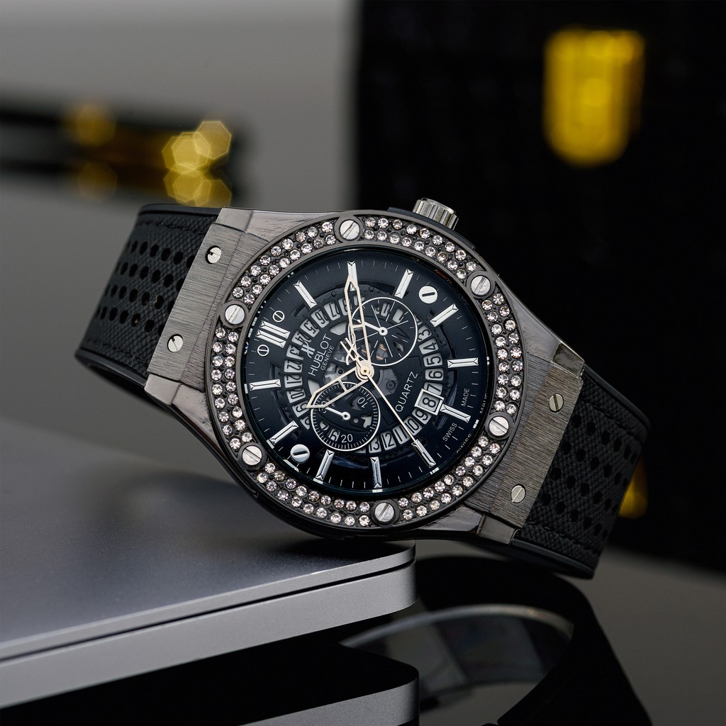 Đồng hồ nam Hublot mặt tròn size 42 caro cao cấp dây da chống nước DH204 shop106 | BigBuy360 - bigbuy360.vn