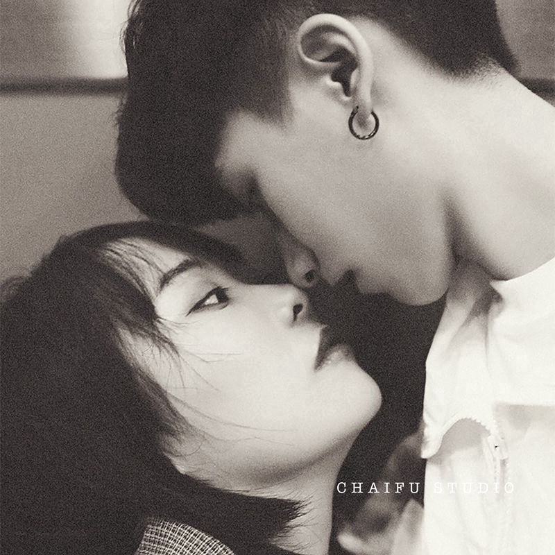 Khuyên tai bằng thép không gỉ đơn giản phong cách retro