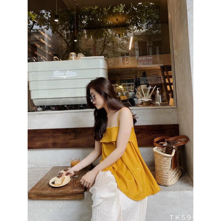 Áo 2 dây xòe viền ngực chất liệu tơ xước, Form rộng rãi có tăng đơ điều chỉnh dây thoải mái, tha hồ thả dáng