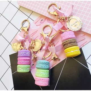 Móc khóa macaron tháp pari