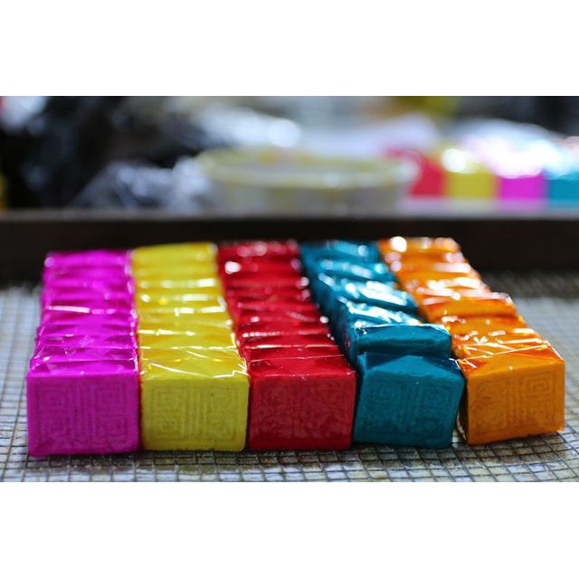 Bánh in đậu xanh tiến vua, bánh cộ - đặc sản cố đô Huế