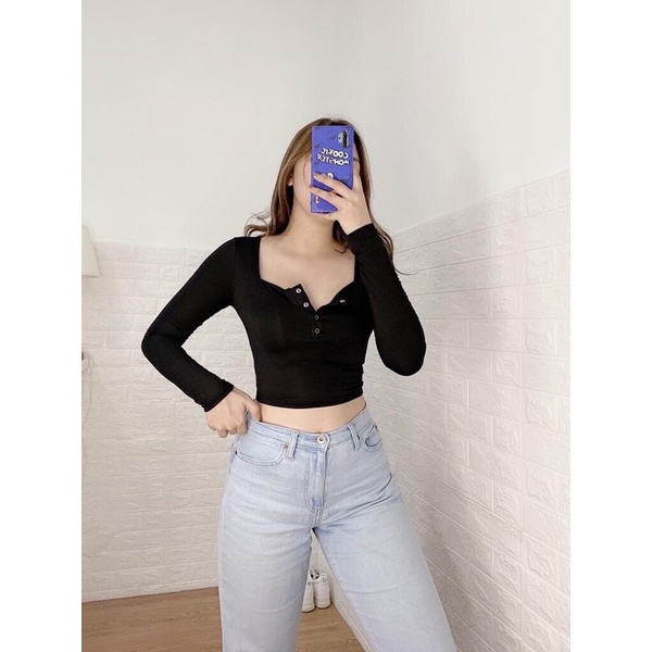 Áo thun croptop tay dài thun gân nút bấm quảng châu