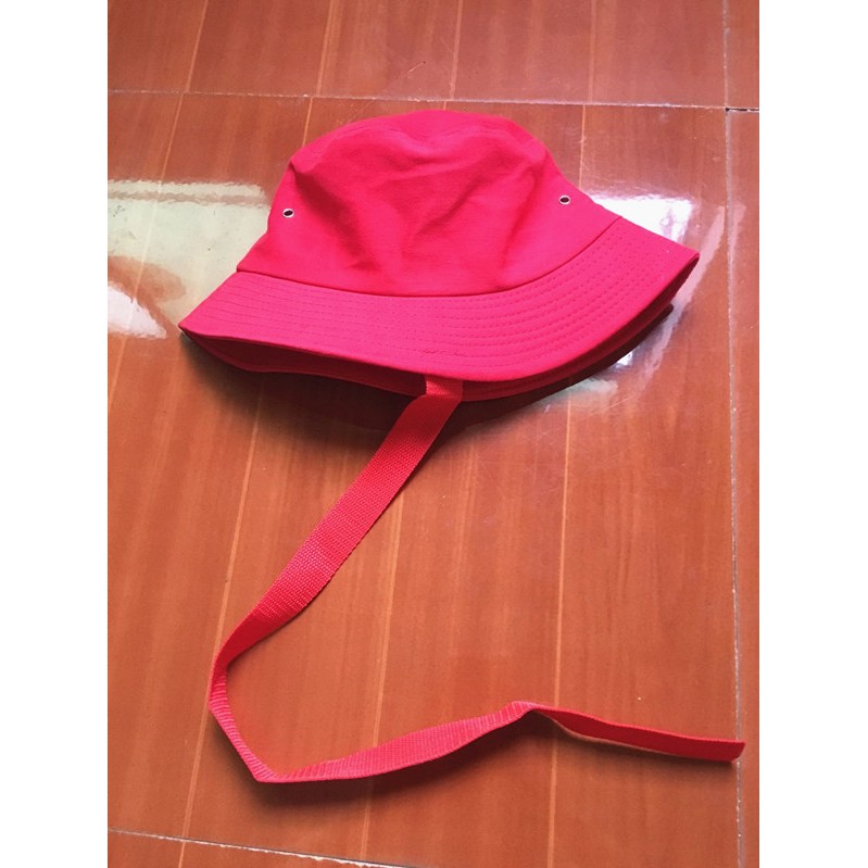 [Mã FAMAYFA2 giảm 10K đơn 50K] Mũ bucket có dây peaceminusone màu đỏ
