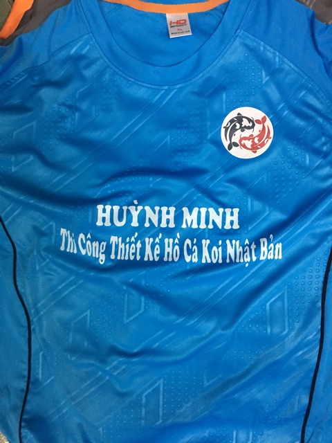 Nhận in logo, số quần áo và tên.