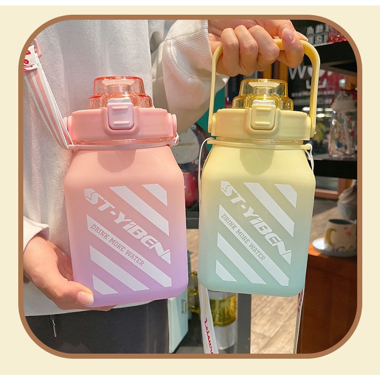 Bình Nước Nhựa PP BPA FREE 1500ML Kèm Dây Đeo