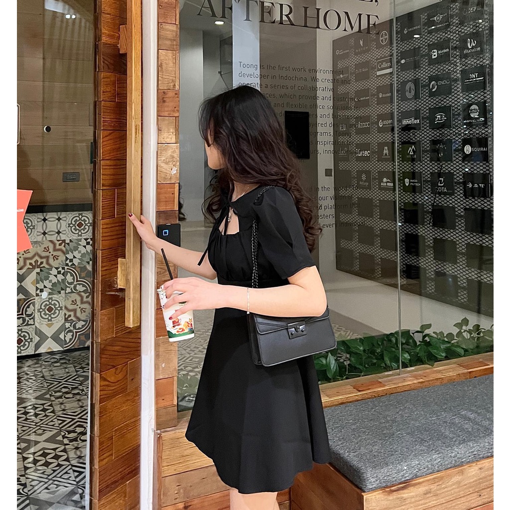 Váy đen khoét ngực dây buộc, chất đũi mềm mát Miho house | BigBuy360 - bigbuy360.vn