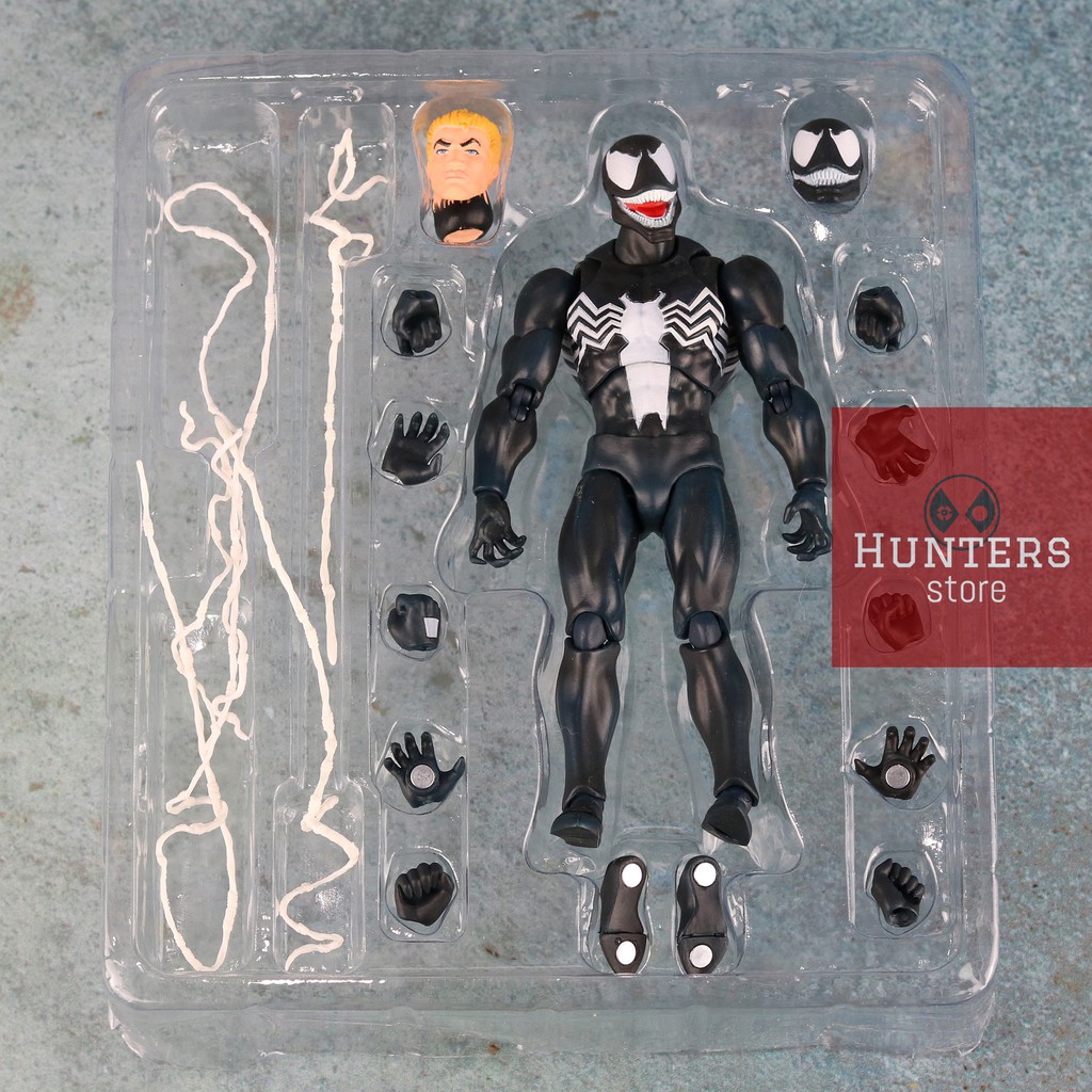Mô hình Venom Mafex The Amazing Spider Man Comic Ver