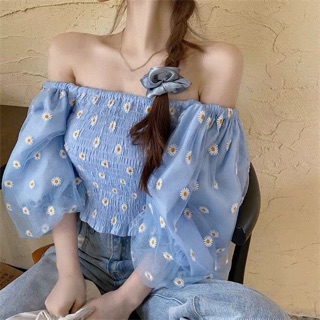 Set áo trễ vai tay bồng hoa cúc + Áo sơmi voan dáng dài