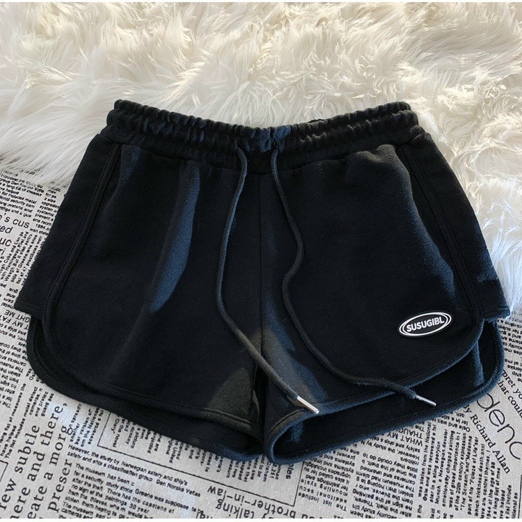 Quần Short Đùi chạy viền in logo Unisex nam nữ ống rộng cạp chun 3 màu đen, trắng, be chất liệu thun cotton