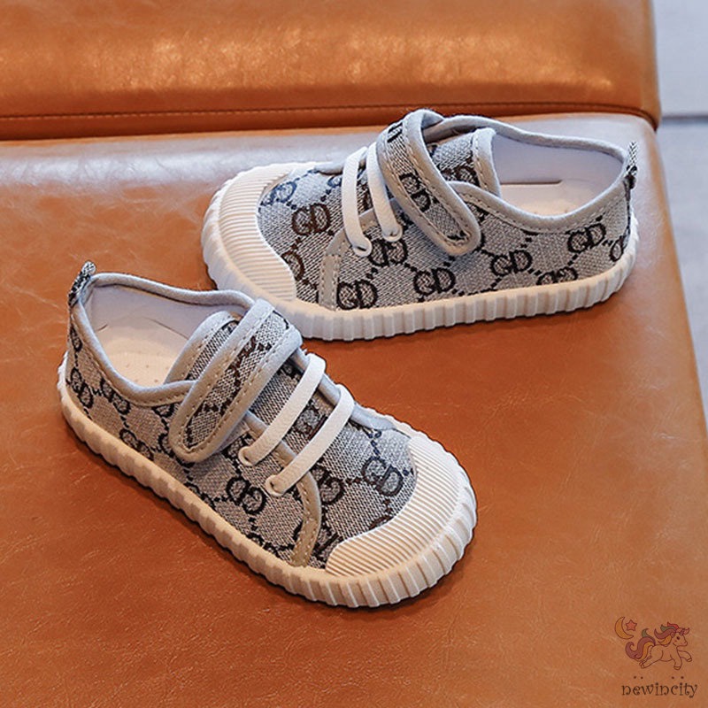 Giày Vải Canvas Đế Mềm In Họa Tiết Thời Trang Hàn Quốc Dễ Thương Thoải Mái Cho Bé