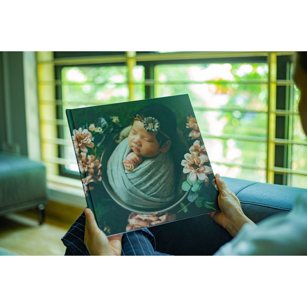 In sách ảnh theo yêu cầu bìa cứng 50 trang 25 x 25cm - In 4K siêu nét trên app NIZI