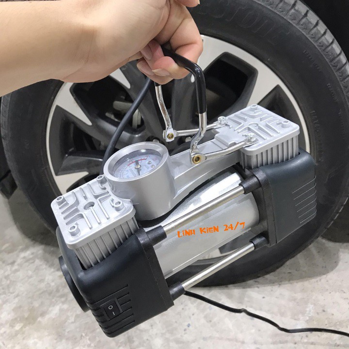 Máy Bơm Lốp Ô Tô 2 Xi Lanh 12V 23A Đồng Hồ Cơ Kèm Vali Dụng Cụ Chuyên Nghiệp