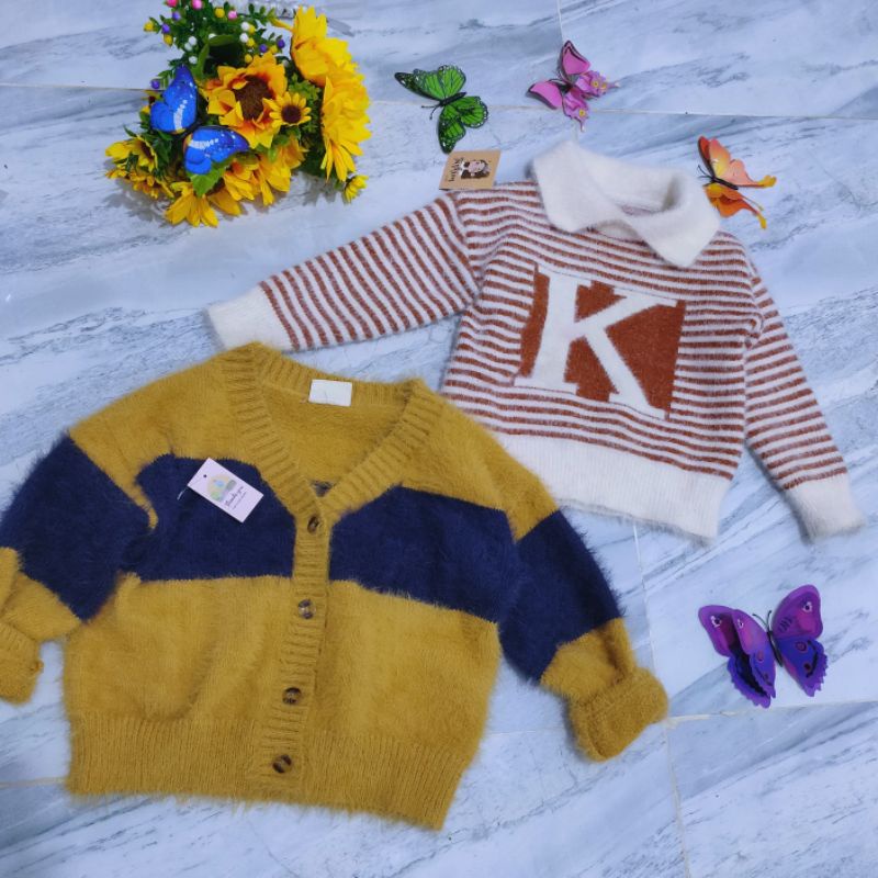 Khoác cadigan siêu phẩm của bé chọn trên live