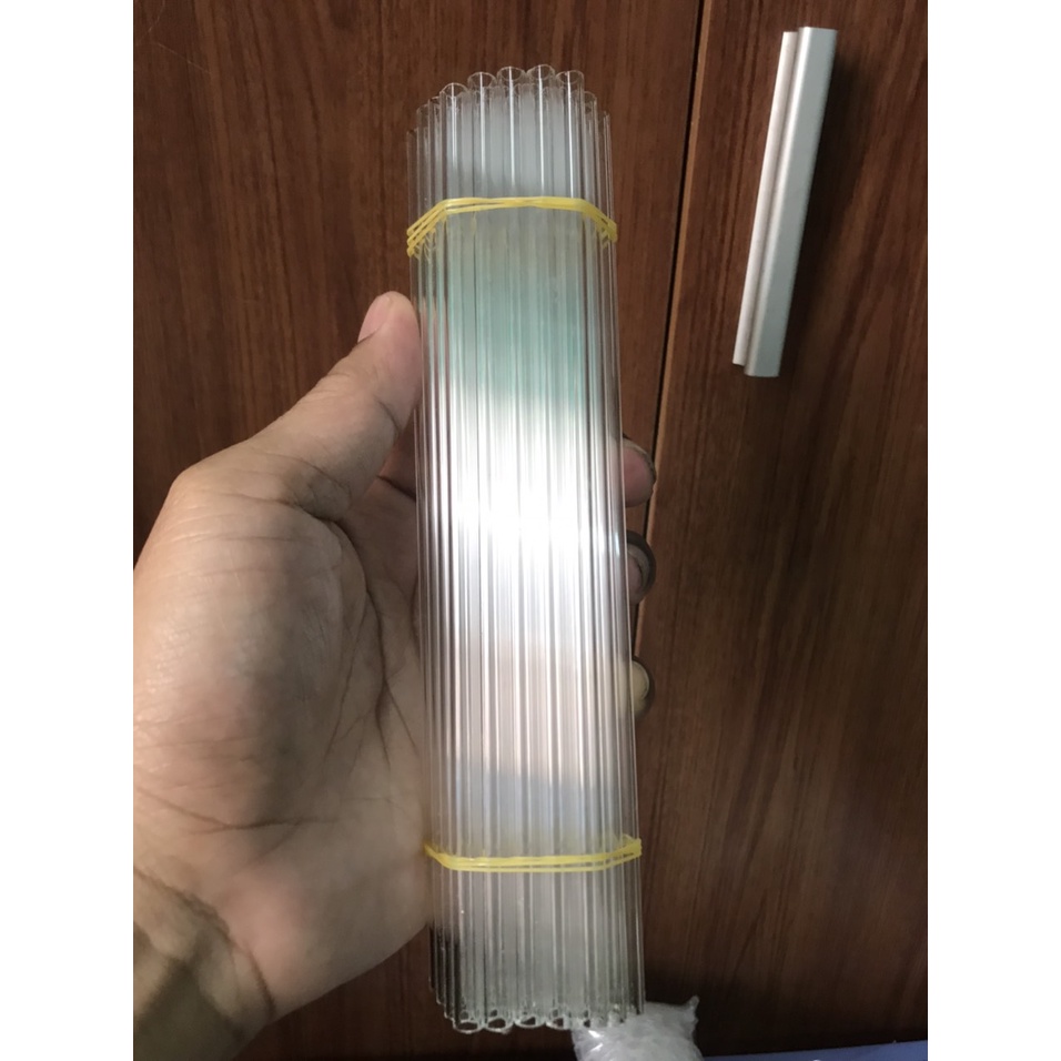 20 ông thủy tinh trong suốt