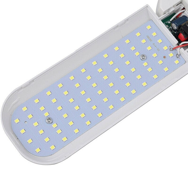 Đèn led trong kho hàng màu trắng 60W E27 cực sáng 5400lm