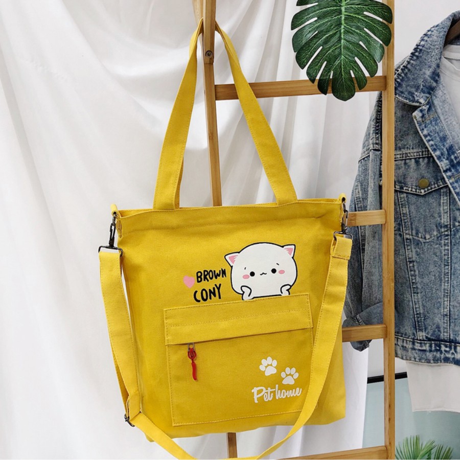 Túi tote đeo chéo 2 phong cách, túi canvas dạng tote kết hợp đeo chéo in brown cony có khoá kéo trẻ trung