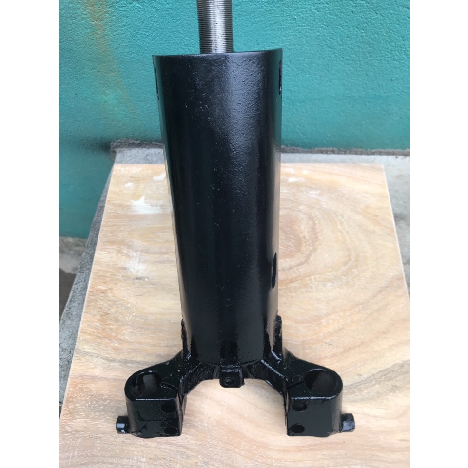 Chảng ba chế cho xe Cup 80 81 82 để lắp phuộc hơi Dream