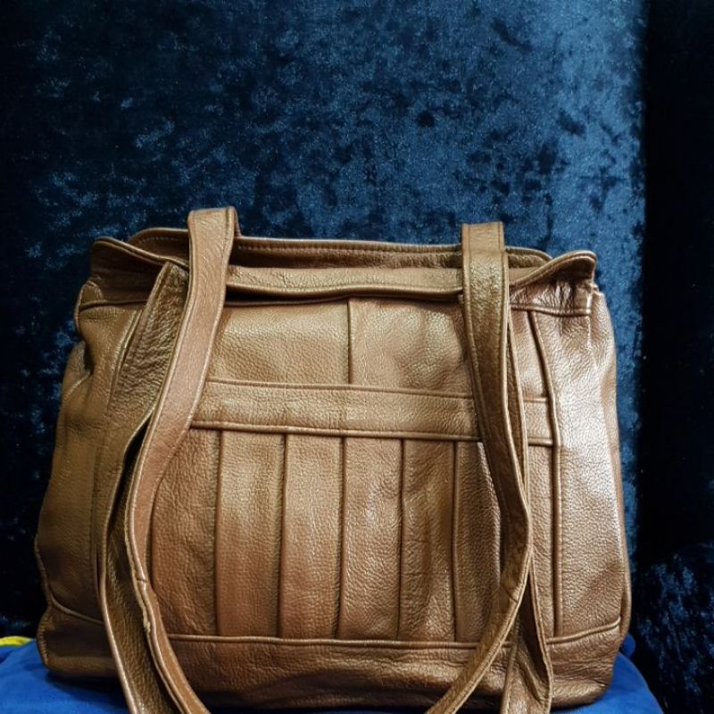 TÚI SI  MÀU NÂU, ĐEO VAI- SALE