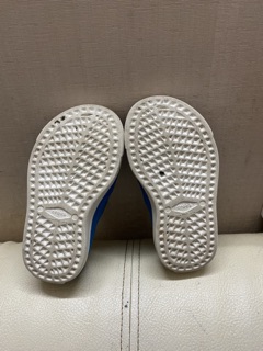 Giày crocs