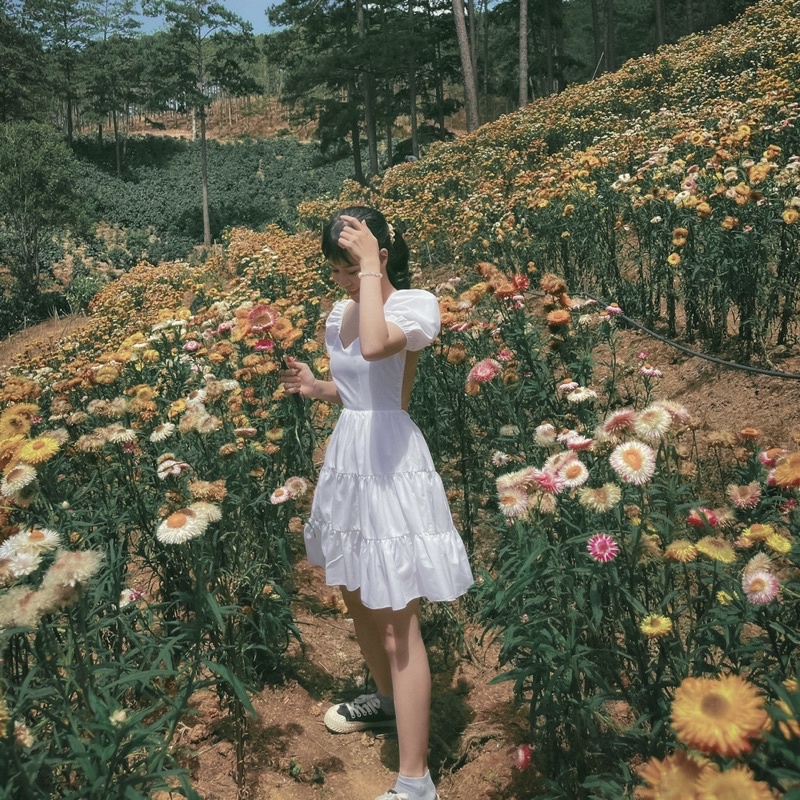 Đầm xoè tay phồng màu trắng Tuxilover - Mini Dress | BigBuy360 - bigbuy360.vn