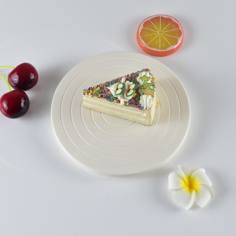 Bàn xoay 360 độ 14cm bằng nhựa trang trí bánh kem
