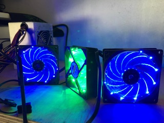 Fan 9 case led đẹp mắt tản nhiệt (đỏ, xanh lá)