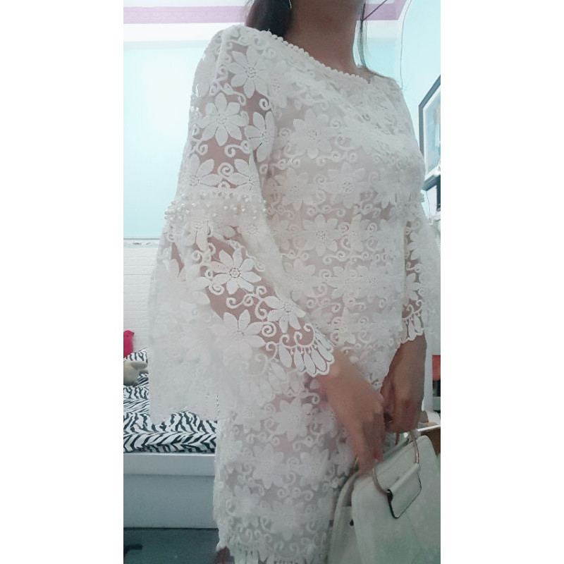 Thanh lý đầm ren đẹp giá rẻ size M .