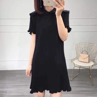 Váy cổ sen