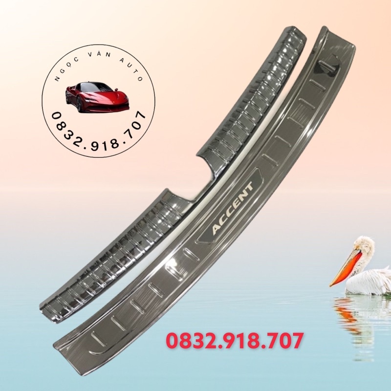 Ốp chống trầy cốp Accent 2018 - 2021 Chất liệu Titan vân sước