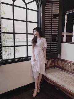 Đầm trắng nhún hông