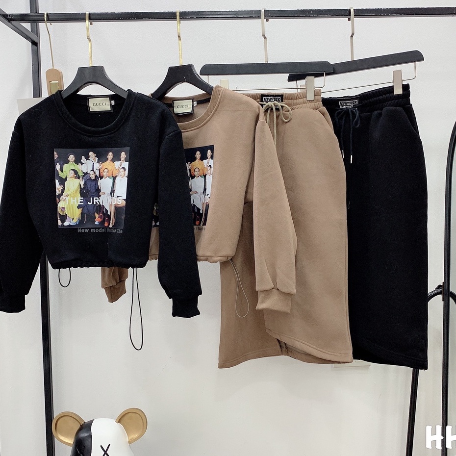 Set váy nữ croptop đẹp thời trang, thiết kế qua gối sang trọng lịch sự, toát lên cá tính khi mặc em nó | BigBuy360 - bigbuy360.vn