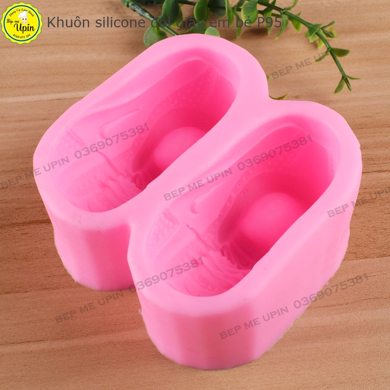 Khuôn silicone tạo hình đôi giầy thể thao cao em bé làm bánh sinh nhật