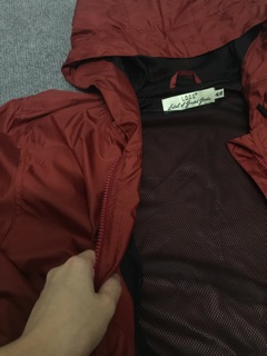 Áo khoác dù H&M dư hãng