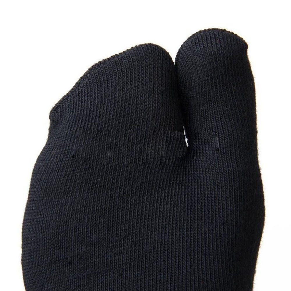 Vớ tách ngón chân màu trơn dùng để mang dép sandal tiện lợi
