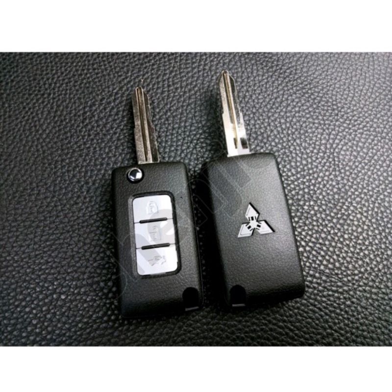 Vỏ độ gập chìa khóa xe Mitsubishi 3 NÚT , Triton, Attrage , Xpander , Outlander