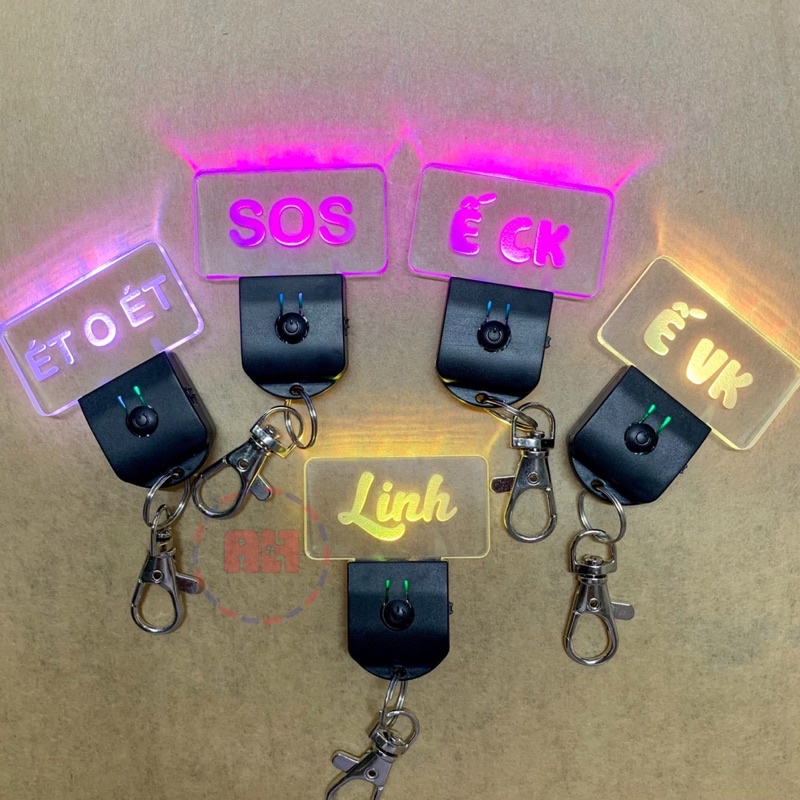 Móc khoá tên theo yêu cầu, móc khoá chữ led theo yêu cầu