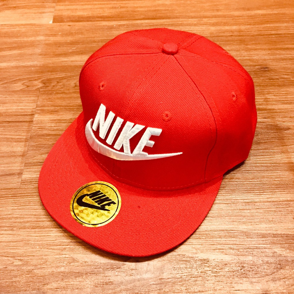 Mũ đá bóng Snapback thể thao nam sale, phụ kiện nón thời trang rẻ đẹp - 2EVSHOP