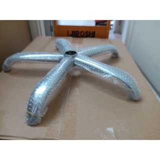 Chân ghế Xoay văn phòng mạ inox Hòa Phát phù hợp với đa số dòng ghế lưng trung