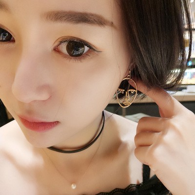 Khuyên tai, hoa tai nữ đẹp, trẻ trung, phong cách Hàn Quốc