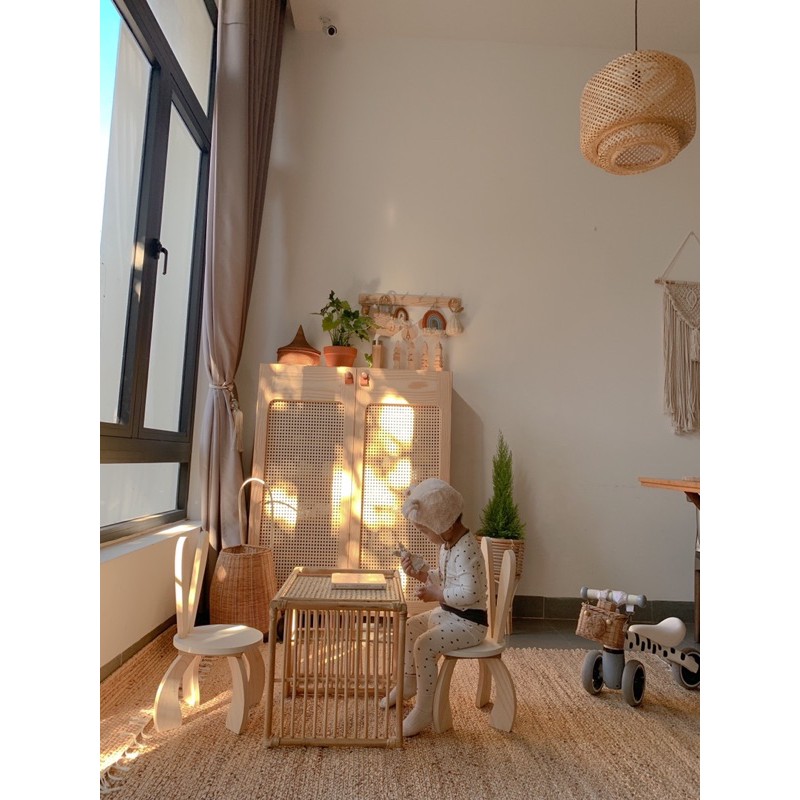 Bàn ghế thỏ cho bé