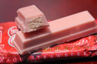 Kitkat vị sữa dâu - Nhật Bản