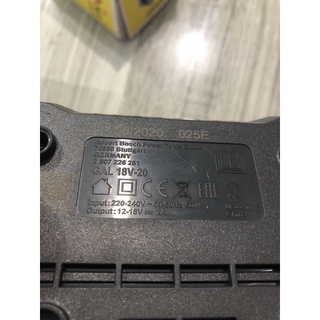 Bộ sạc + pin bosch 18V 2A