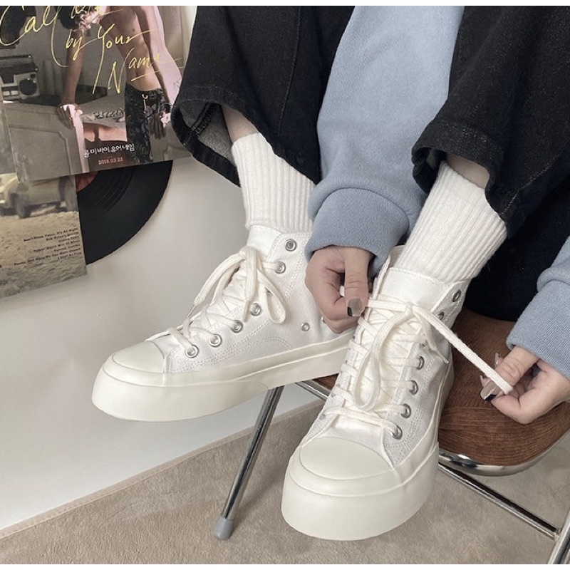 Giày cổ cao classic màu trắng, Giày sneaker nữ cổ cao phong cách ulzzang đế 4P | BigBuy360 - bigbuy360.vn