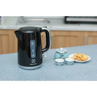 Bình đun nước Electrolux EEK3505 1.7L