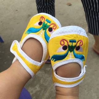 Cobom 5 đôi giầy tập đi cho bé