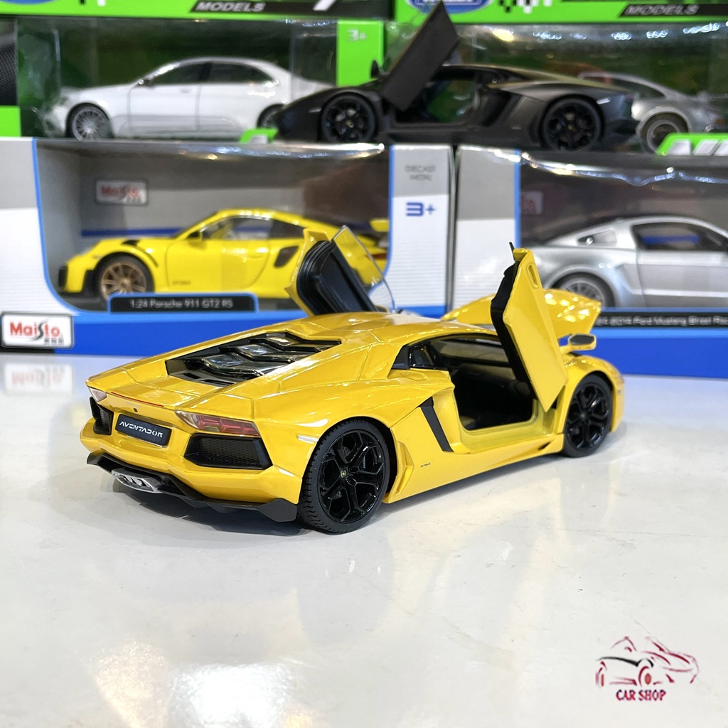 Mô hình xe bằng sắt Lamborghini-Aventador LP700 tỉ lệ 1:24 Welly màu vàng