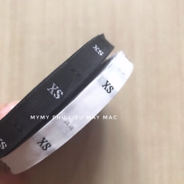 Nhãn dệt size Trắng Đen