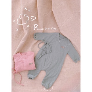 Romper buộc dây cài chéo